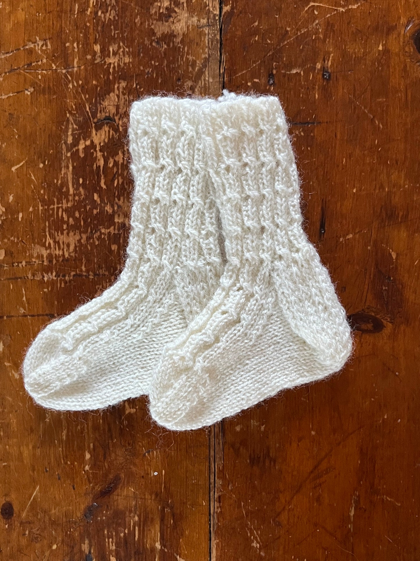 Chaussettes bébé en dentelle danoise